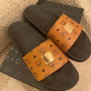 MCM slides